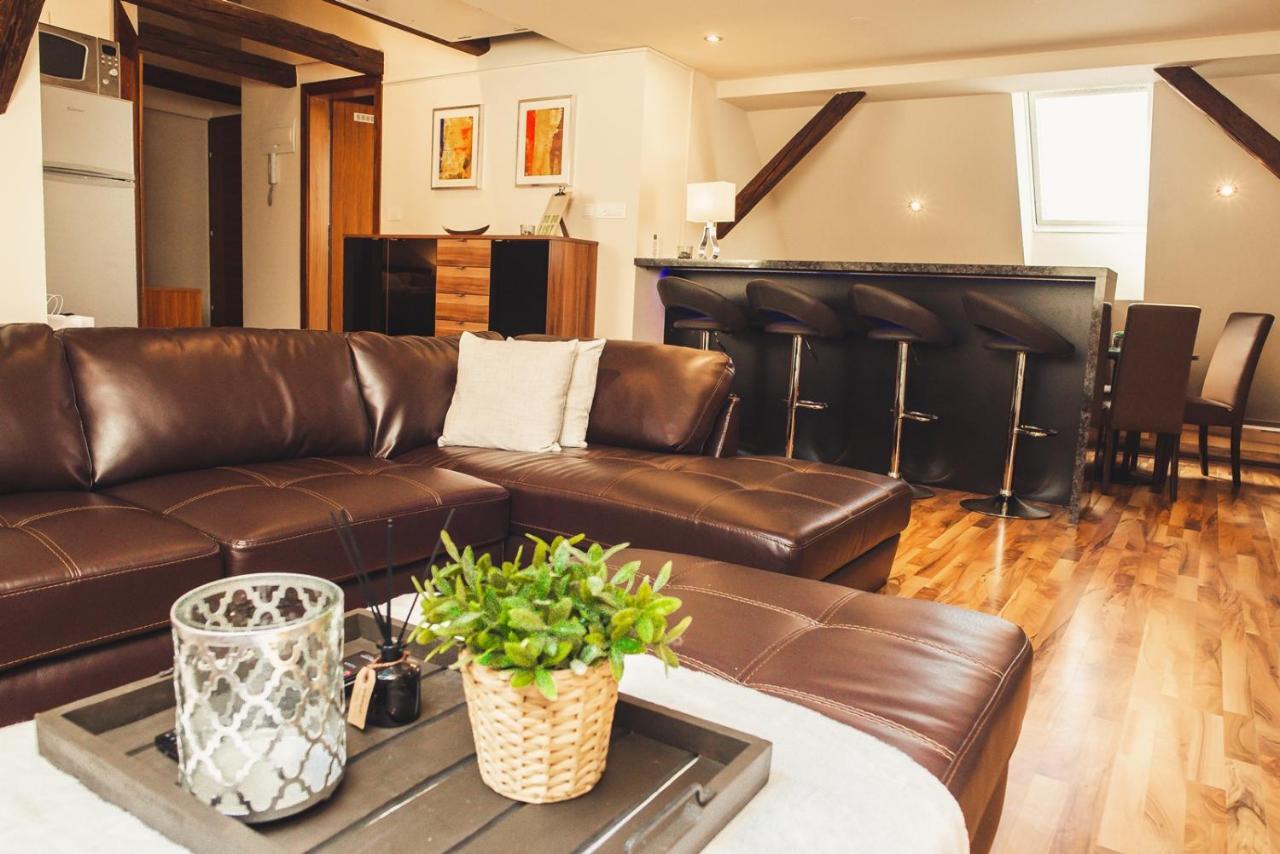 Skol Apartment S Parkiriscem Celje Extérieur photo